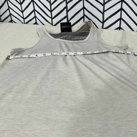 Sherpa Adventure Gear Cream Tank Top, Size Small - Picture 13 of 16